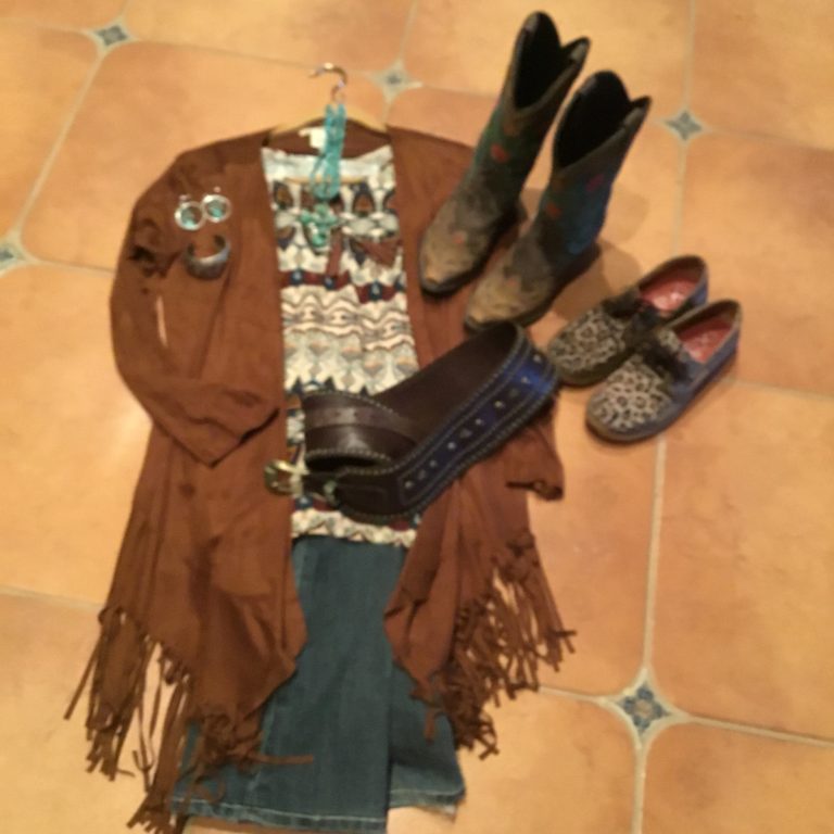 Cowgirl Fashionista Is Affected When Flying To Vegas On The Budget Airlines